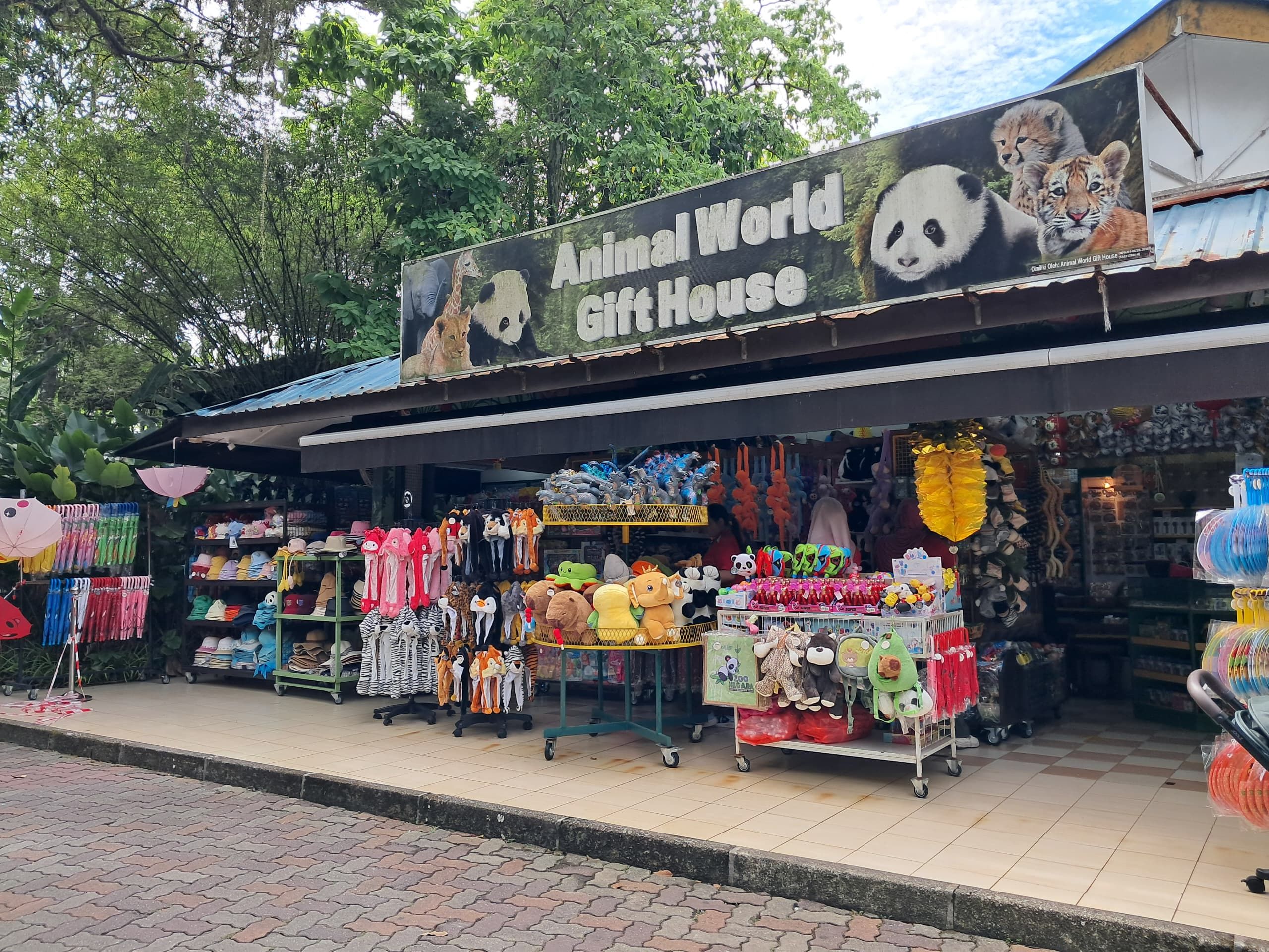 Animal World Gift Shop at Zoo Negara