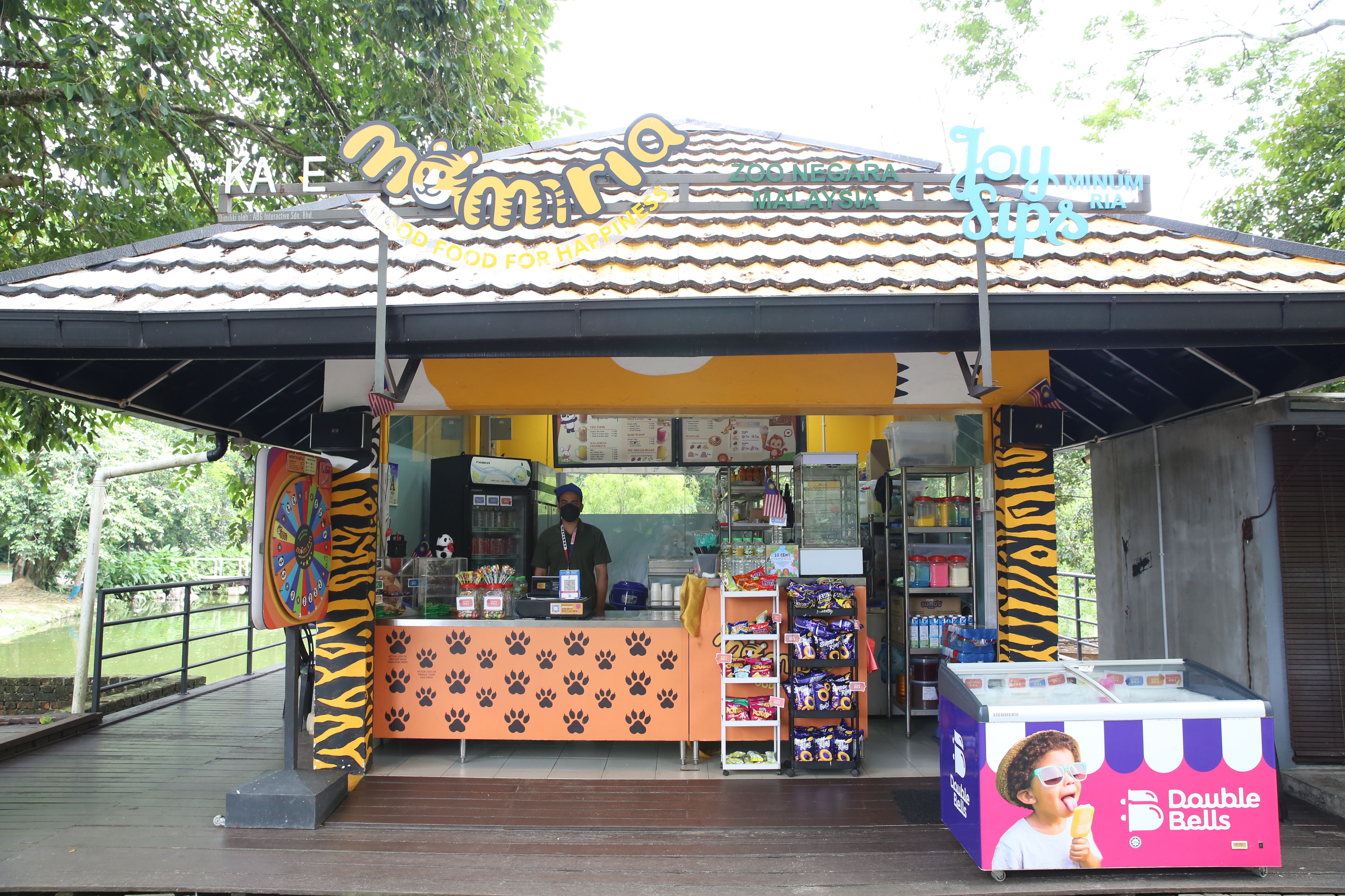 MamiRia at Zoo Negara